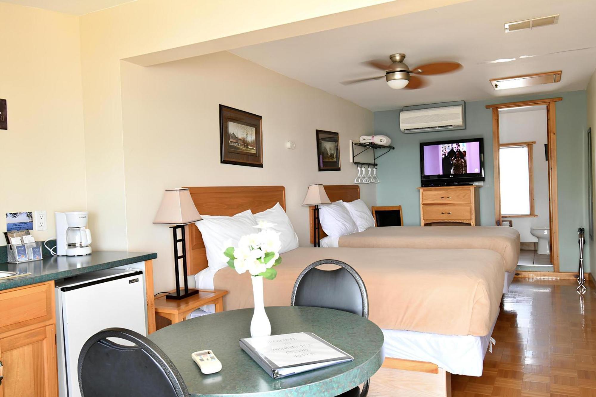 Dewar'S Inn And Cottages Прескотт Номер фото